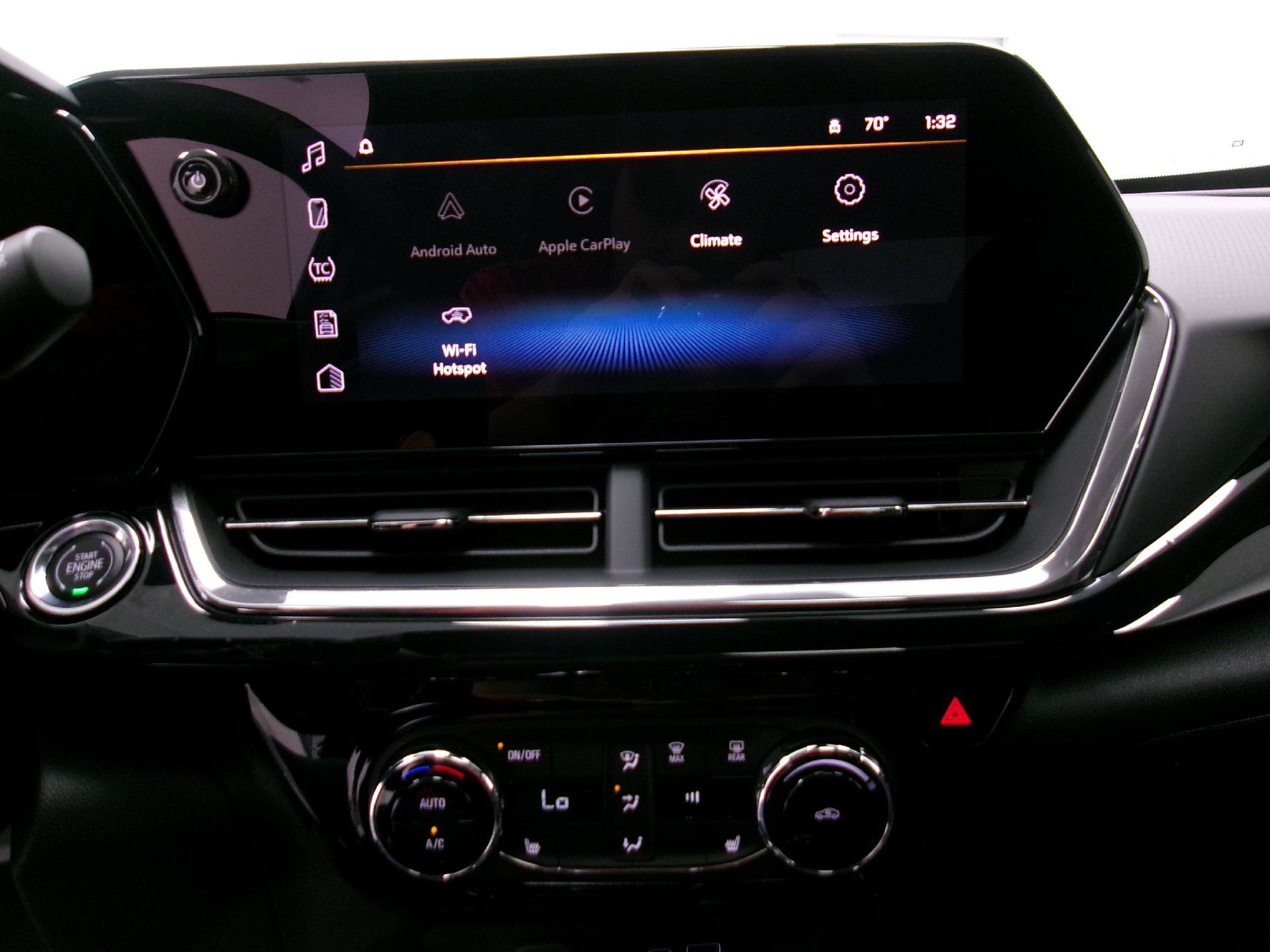 New 2026 Chevrolet Trax RS w/ Sunroof Package FWD image 11