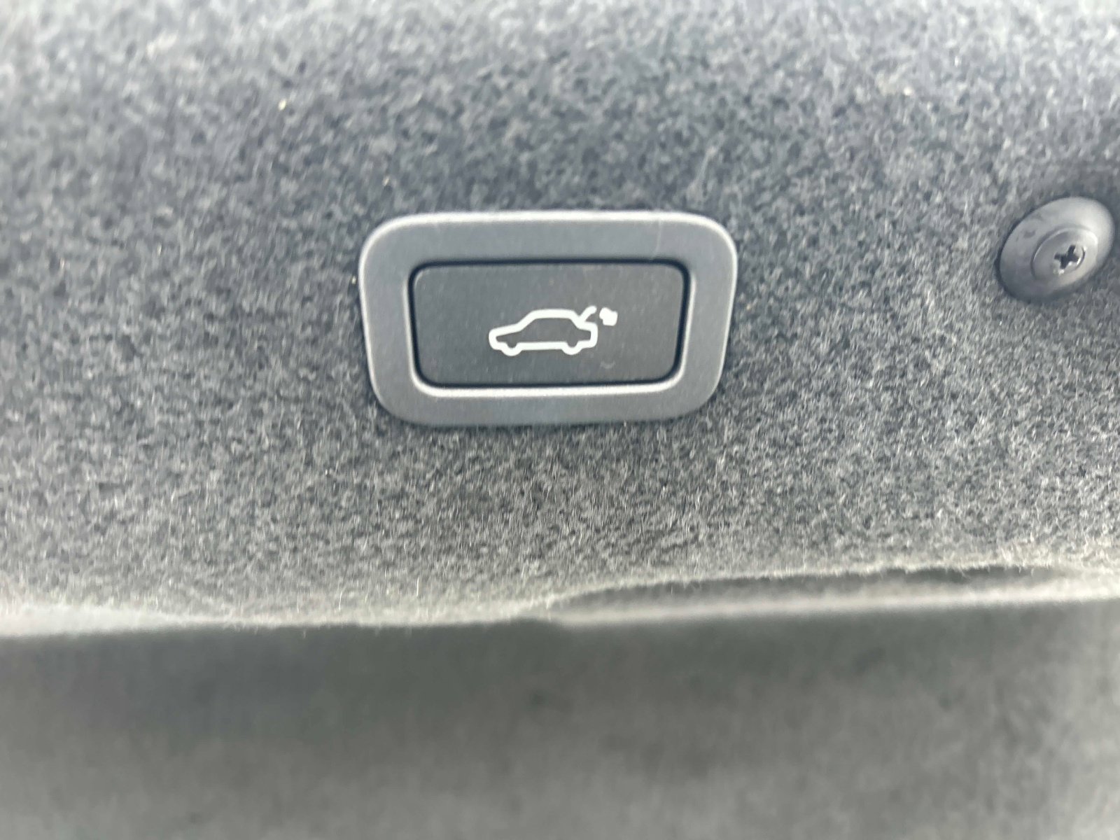 Used 2016 Jaguar XF Prestige image 14
