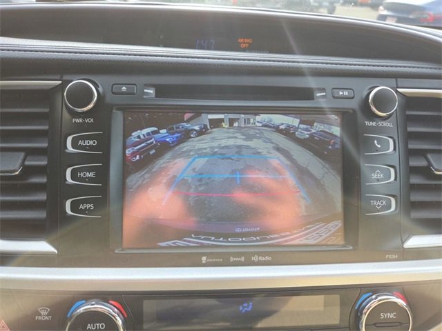 Used 2016 Toyota Highlander LE image 22