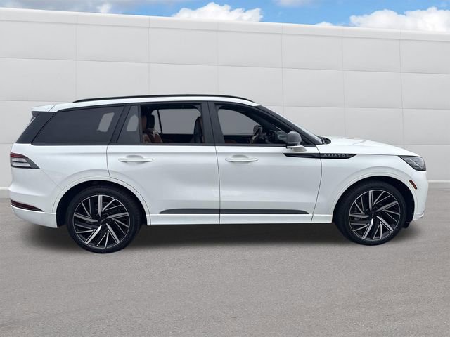 Used 2025 Lincoln Aviator Black Label w/ Jet Appearance Package AWD/4WD image 9
