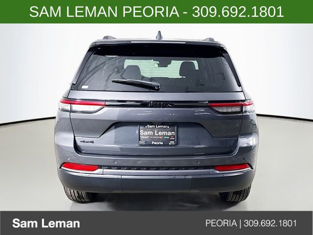 New 2026 Jeep Grand Cherokee Altitude image 6