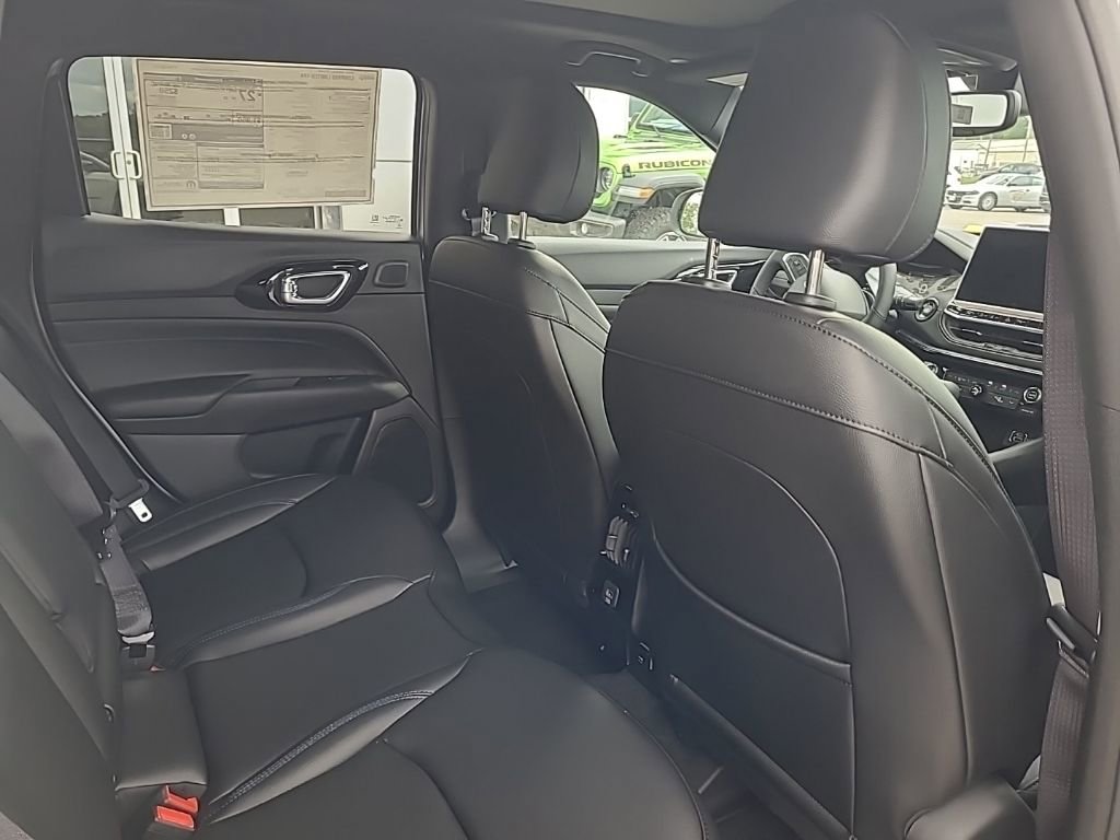 New 2025 Jeep Compass Limited w/ Sun & Sound Group image 18