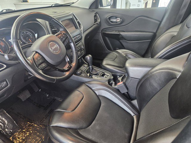 Used 2021 Jeep Cherokee Latitude Plus AWD/4WD image 9