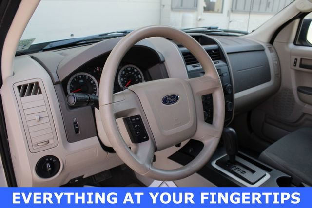 Used 2010 Ford Escape XLS AWD/4WD image 2