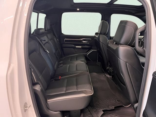 Used 2020 RAM 1500 Laramie AWD/4WD image 9