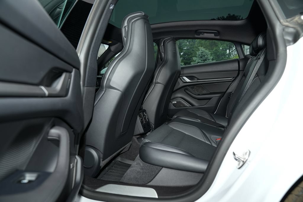 Certified 2025 Porsche Taycan 4S AWD/4WD image 34