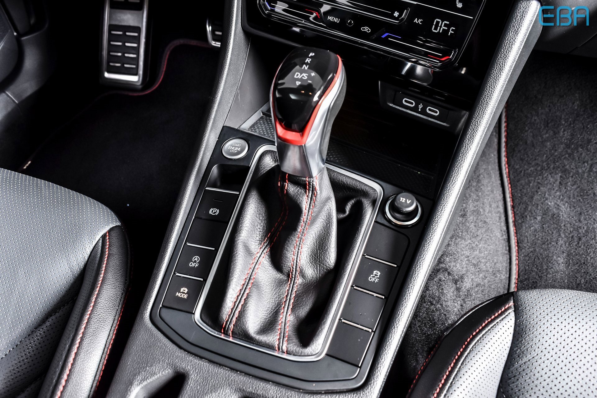 Used 2025 Volkswagen Jetta GLI Autobahn image 28