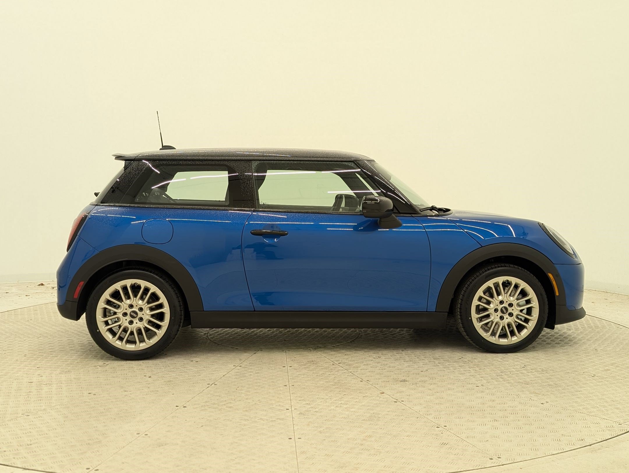 New 2026 MINI Cooper S image 8