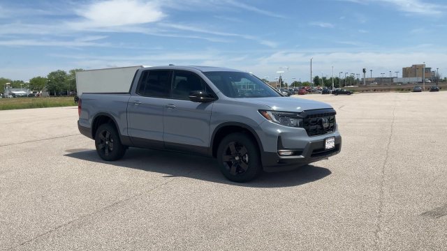 New 2026 Honda Ridgeline Black Edition image 2