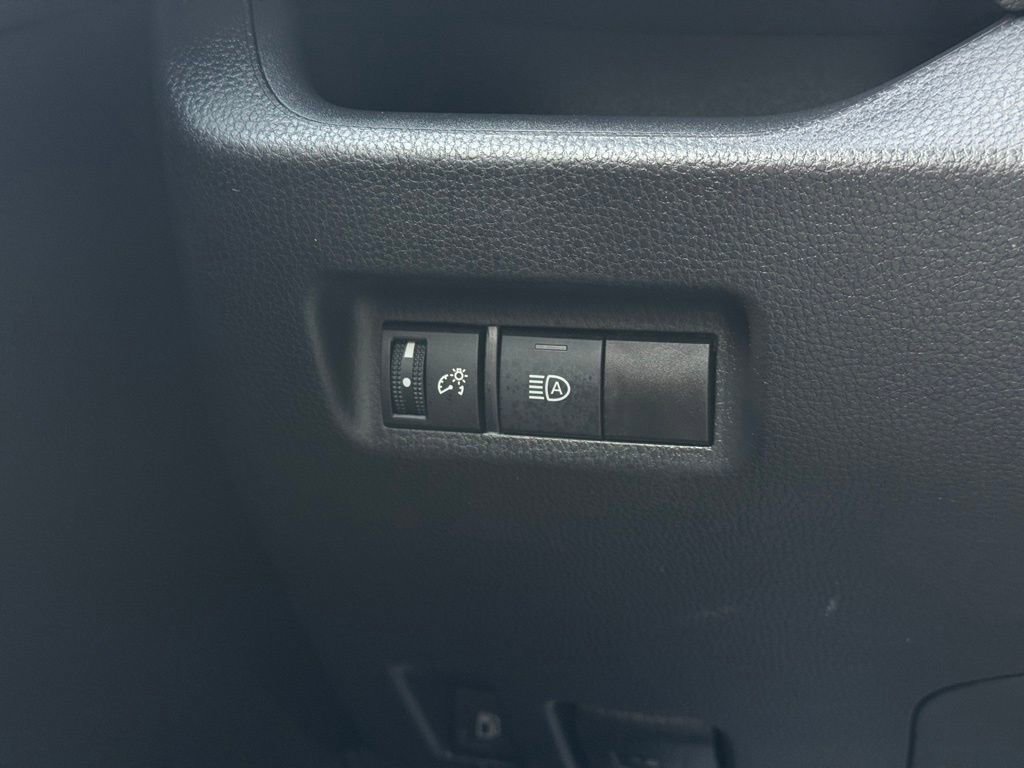 Certified 2025 Toyota RAV4 LE image 29