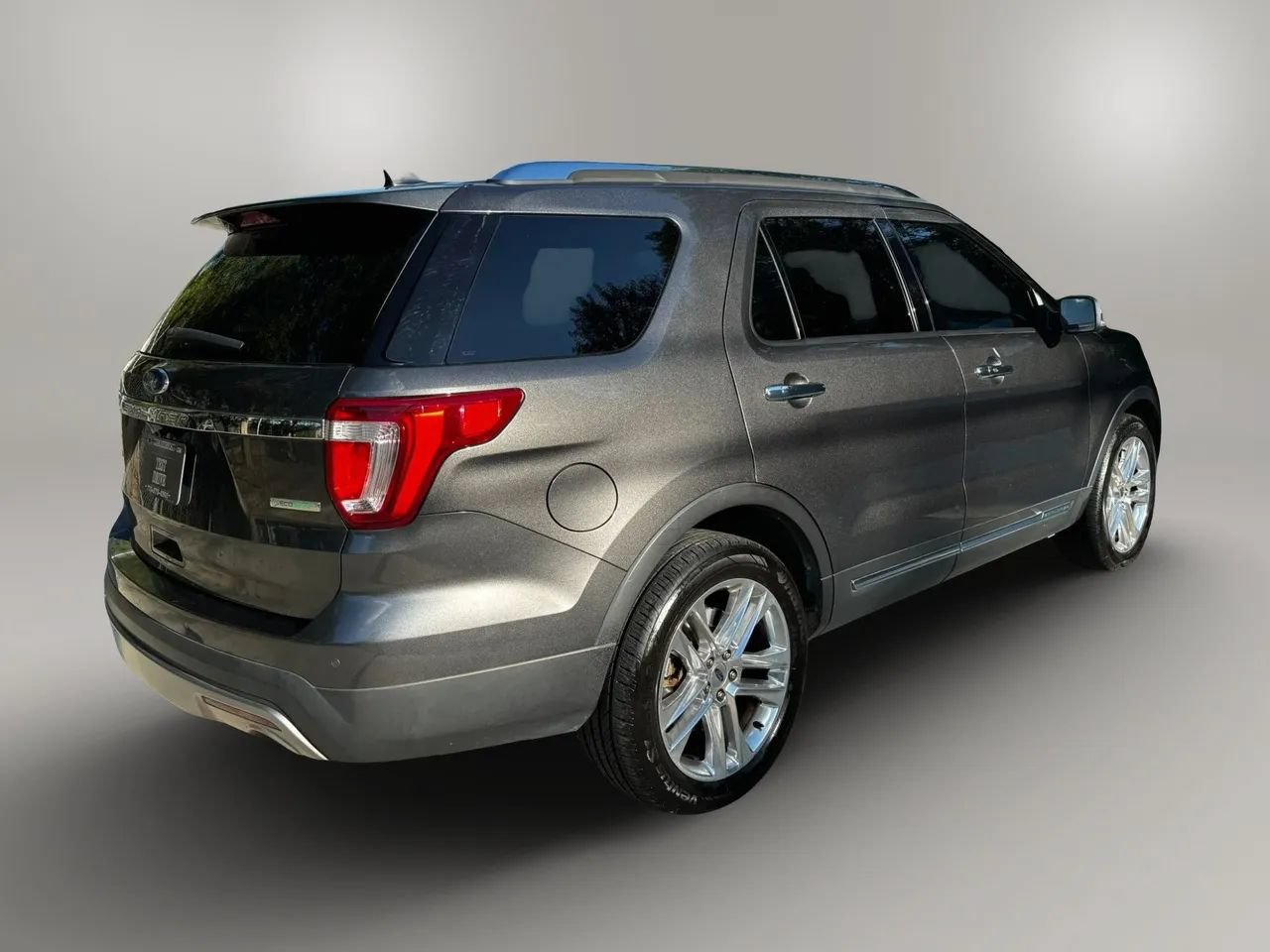 Used 2016 Ford Explorer Limited FWD image 8