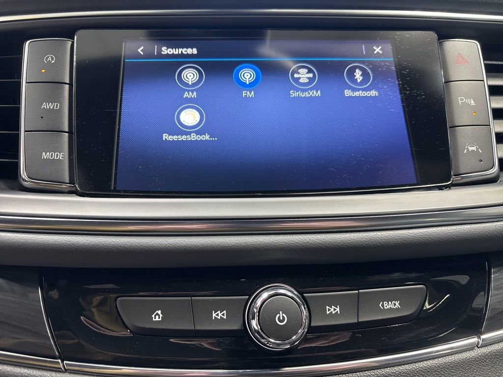 Used 2023 Buick Enclave Essence w/ Sport Touring Edition image 19