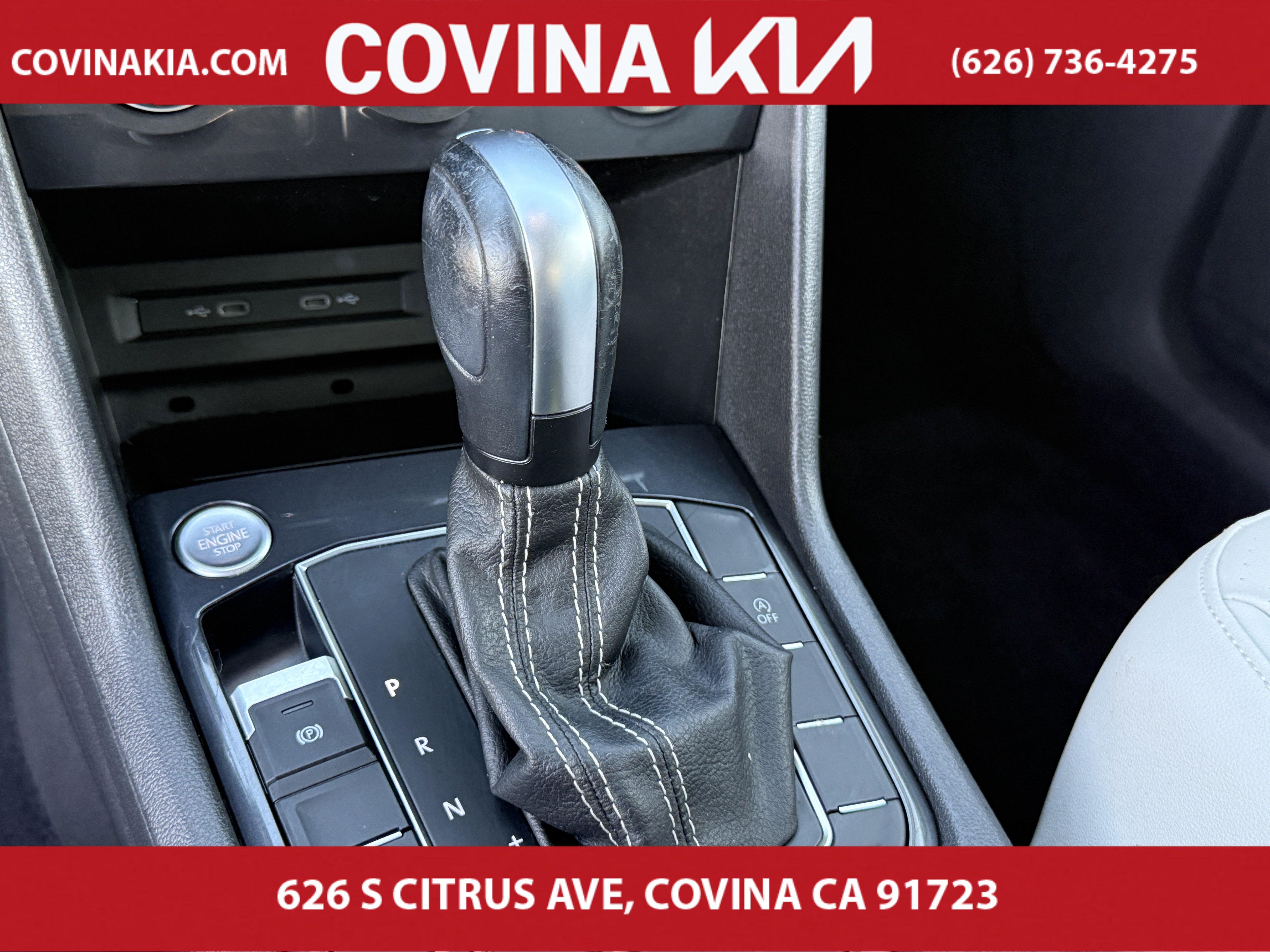 Used 2021 Volkswagen Tiguan SE w/ Panoramic Sunroof Package image 22