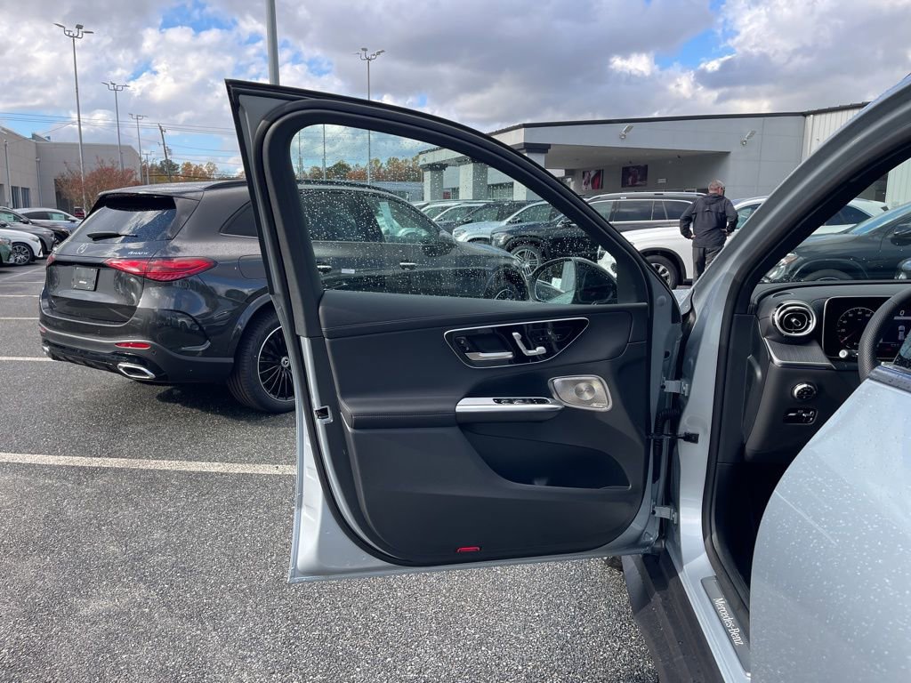 New 2026 Mercedes-Benz GLC 300 4MATIC image 21