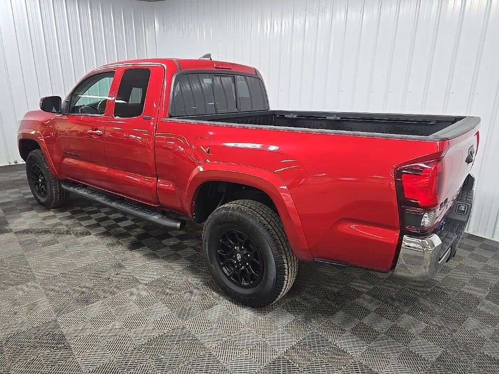 Used 2019 Toyota Tacoma SR5 AWD/4WD image 9