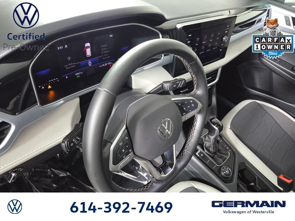 Certified 2025 Volkswagen Taos SE w/ Panoramic Sunroof Package AWD/4WD image 12