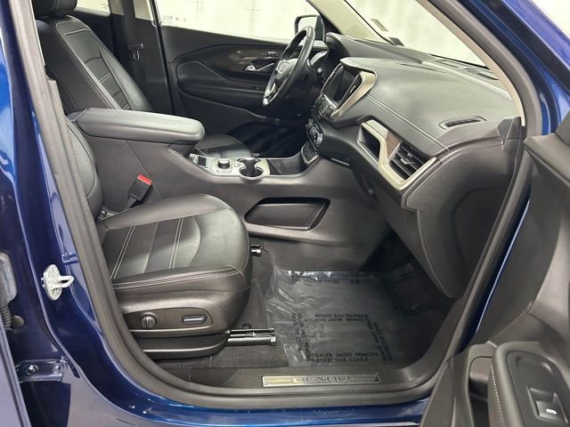 Used 2023 GMC Terrain Denali w/ Denali Premium Package image 13