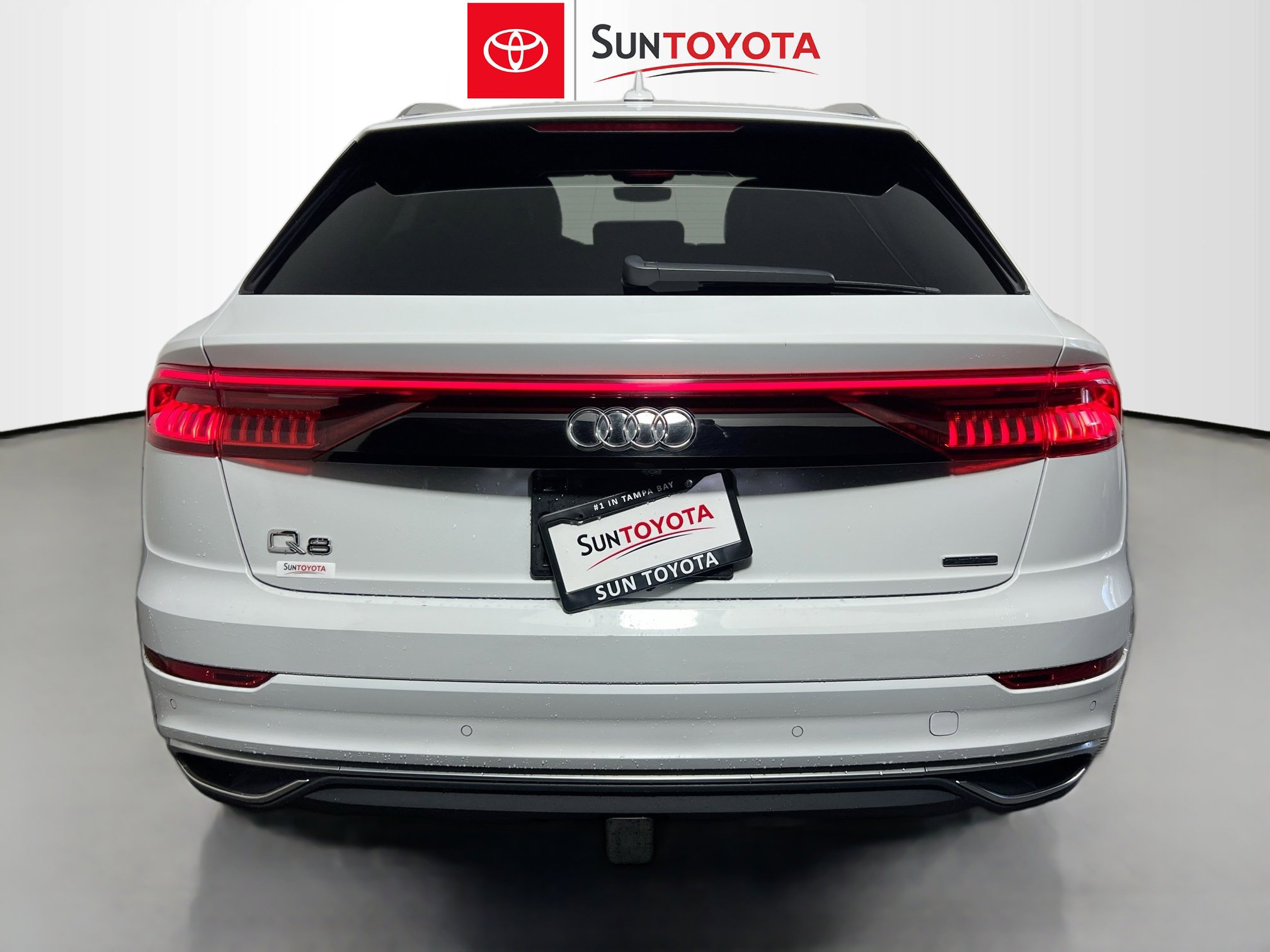 Used 2019 Audi Q8 Prestige w/ Luxury Package image 5