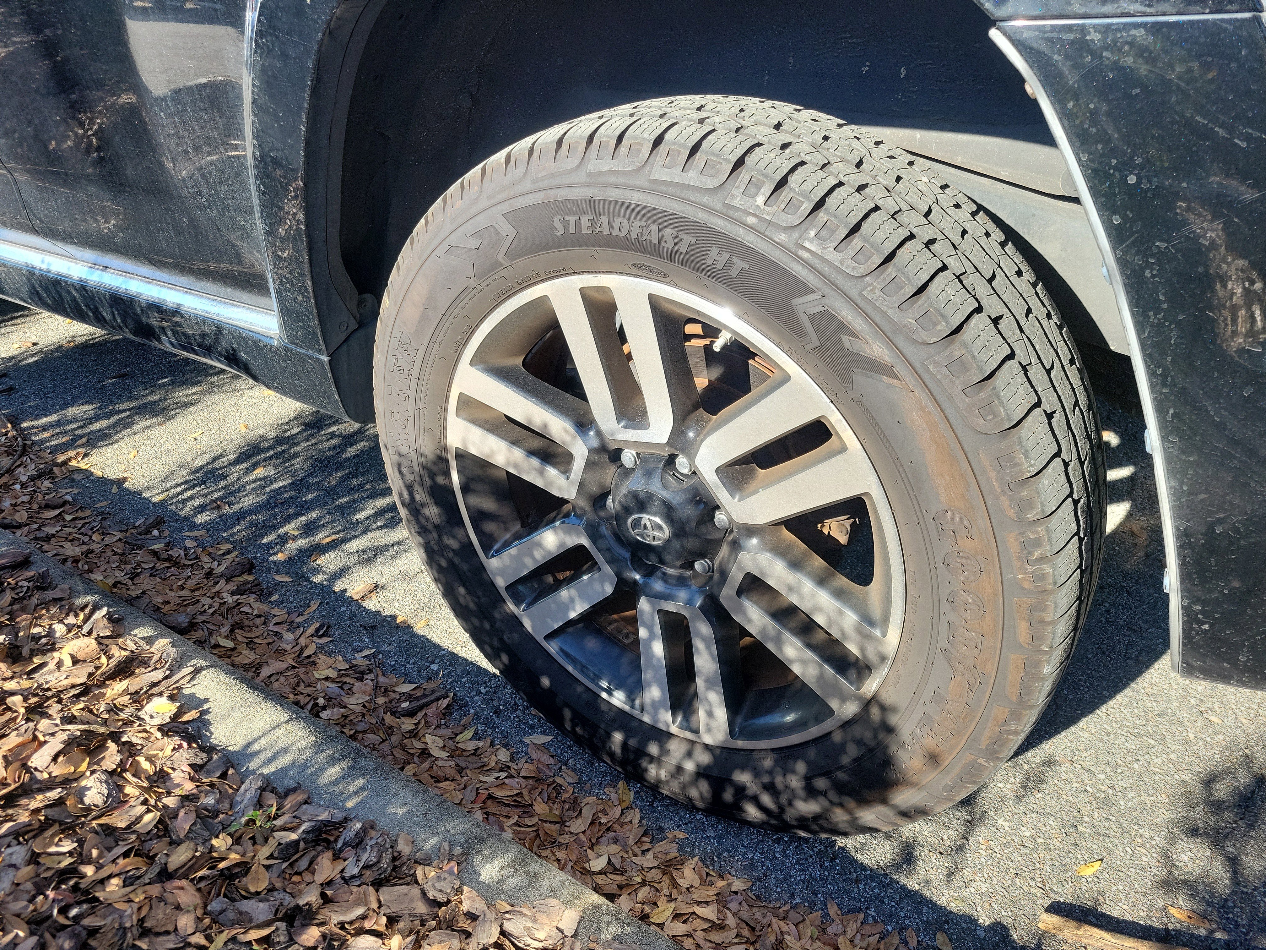 Used 2016 Toyota 4Runner Limited image 26