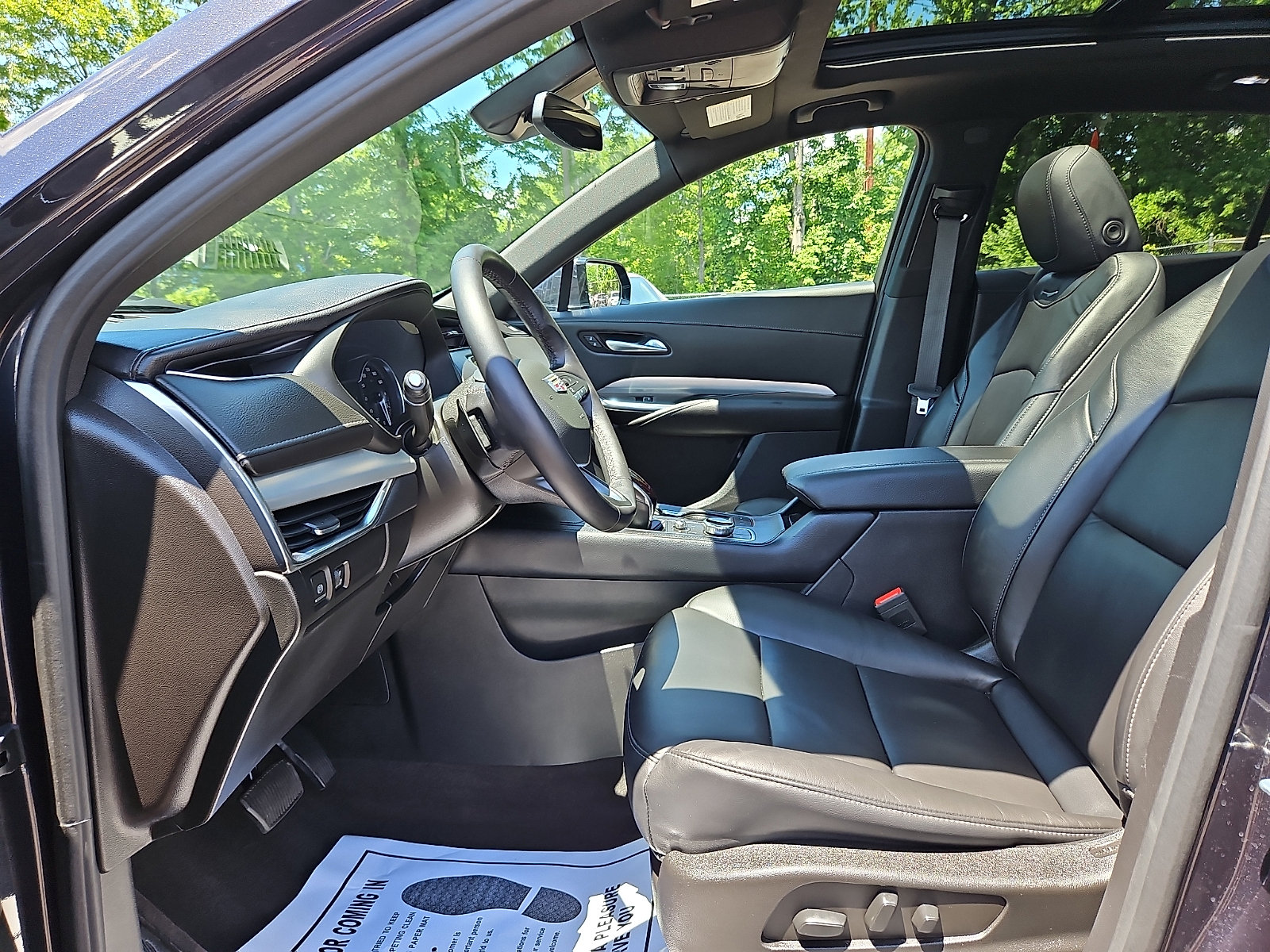 Certified 2023 Cadillac XT4 Premium Luxury AWD/4WD image 13