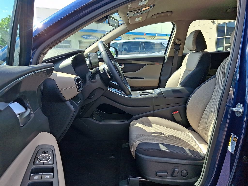 Used 2023 Hyundai Santa Fe SEL w/ Cargo Package AWD/4WD image 16