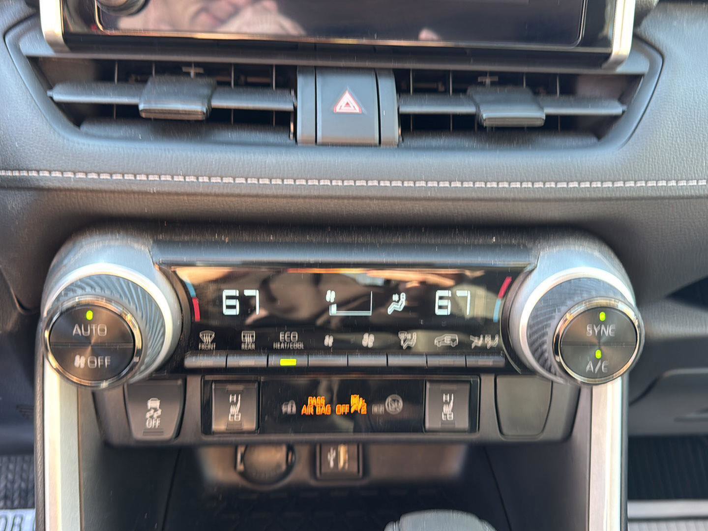 Used 2024 Toyota RAV4 XLE w/ Convenience Package image 16