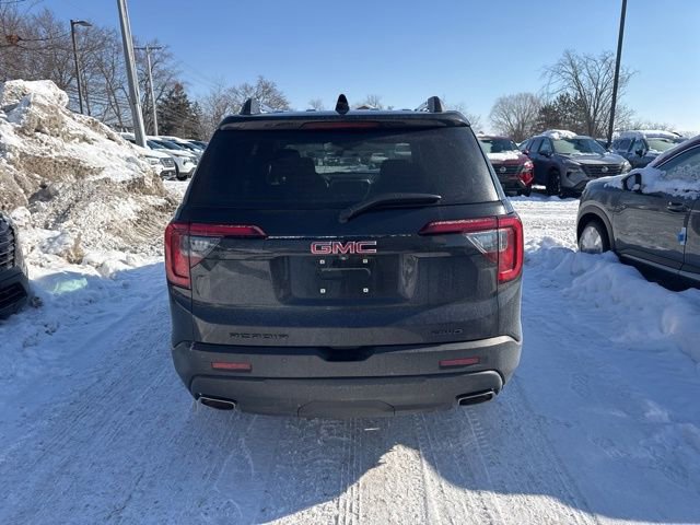 Used 2023 GMC Acadia SLE w/ Driver Convenience Package image 3