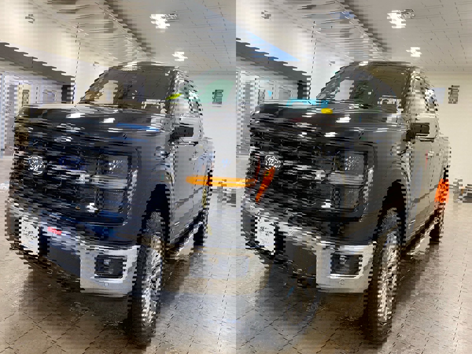 New 2025 Ford F150 XLT w/ Equipment Group 302A MID image 4