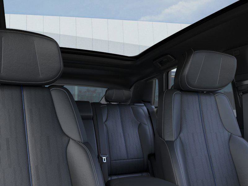 New 2026 Cadillac Lyriq Luxury image 25