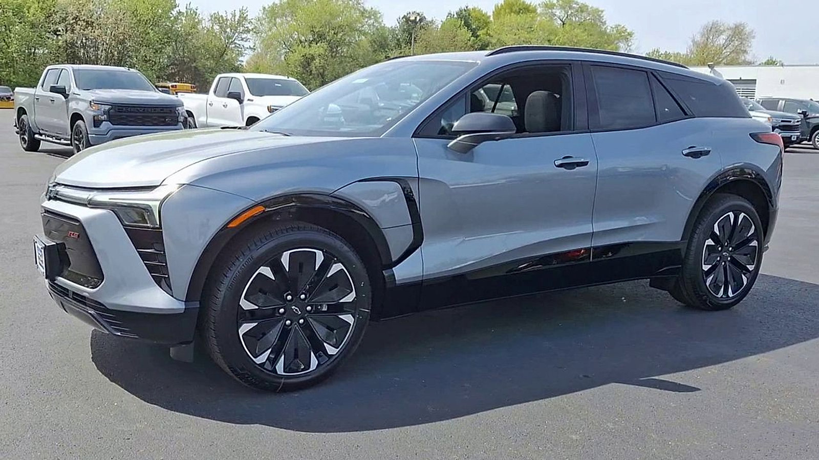 New 2025 Chevrolet Blazer EV RS image 4