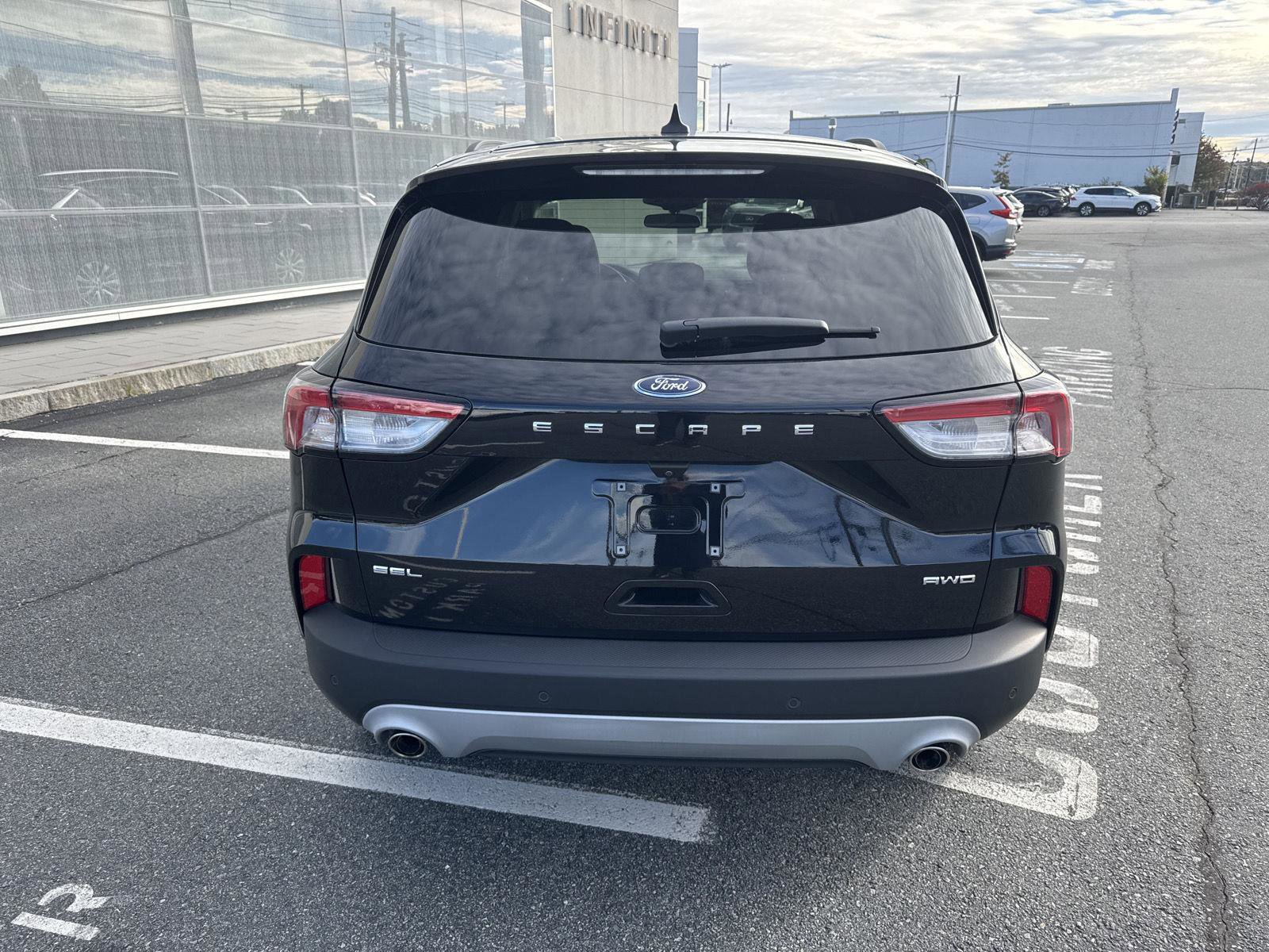 Used 2022 Ford Escape SEL w/ Technology Package image 6