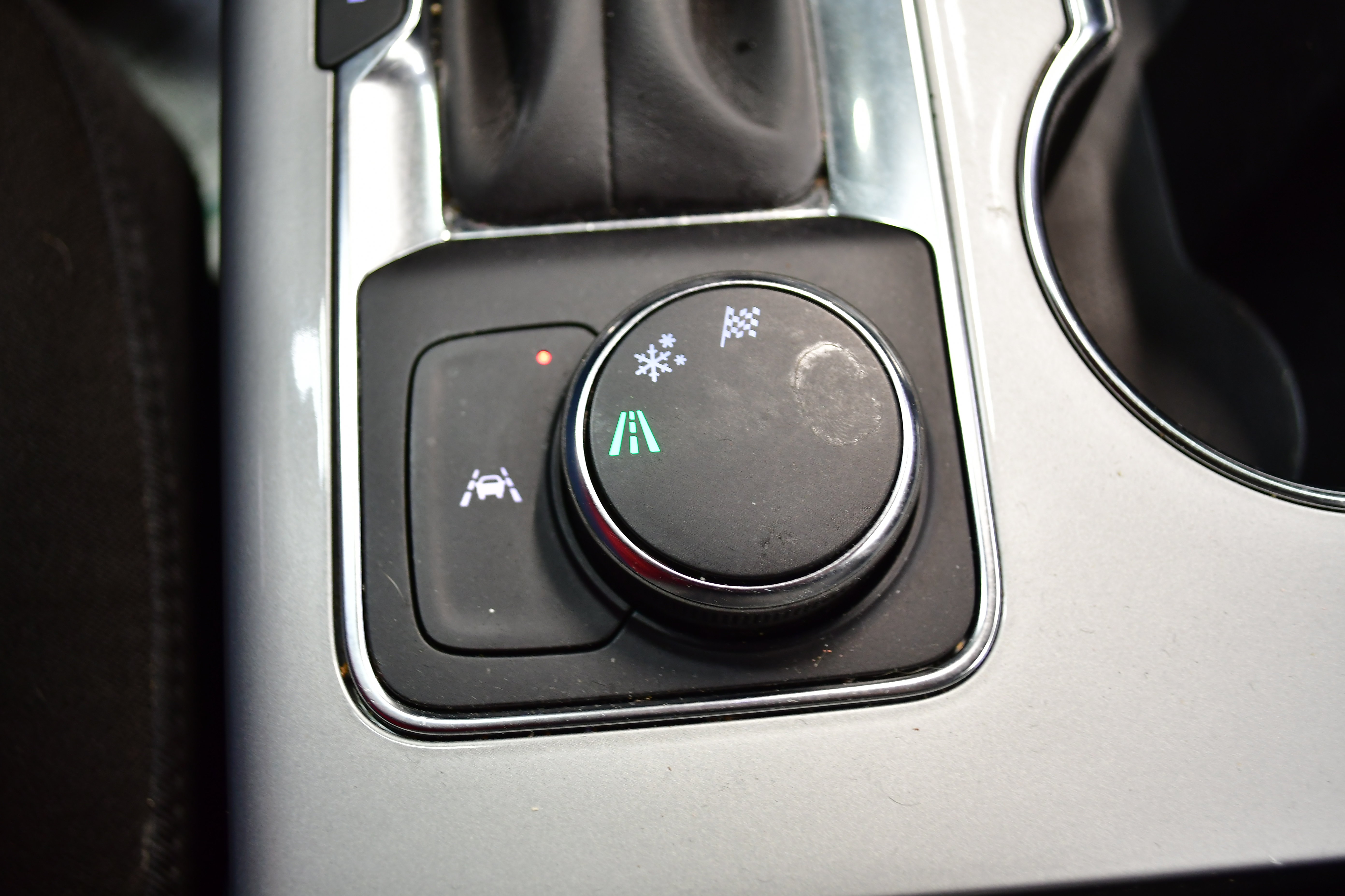 Used 2025 Chevrolet Blazer LT FWD image 30
