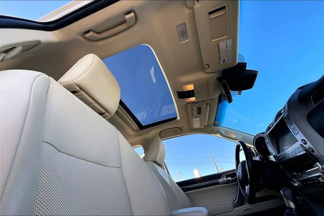 Used 2021 Lexus GX 460 Premium w/ Premium Package image 22