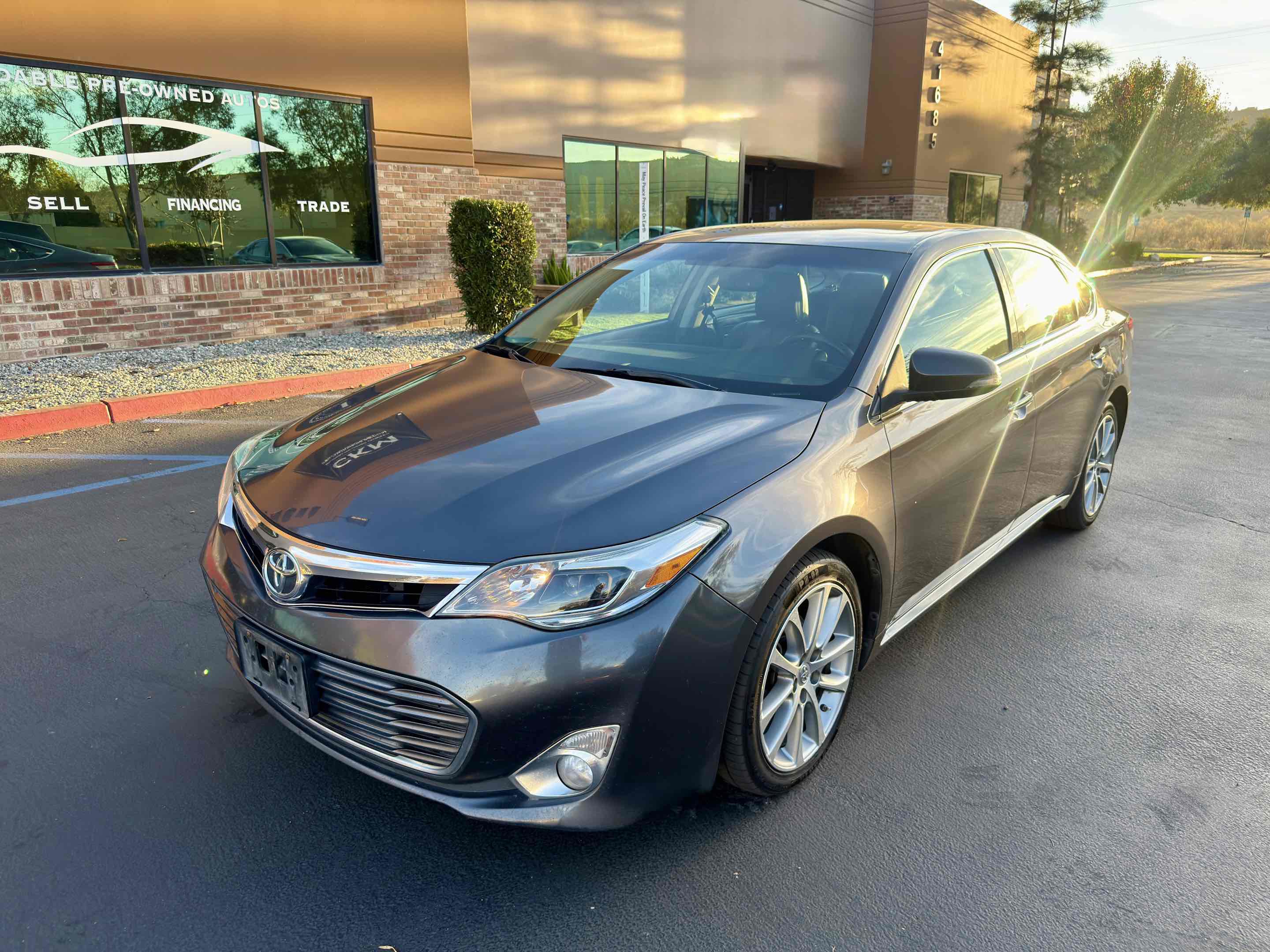 Used 2014 Toyota Avalon XLE Touring image 6
