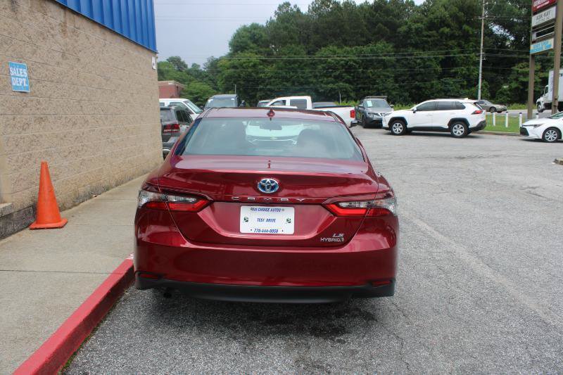 Used 2022 Toyota Camry LE FWD image 5