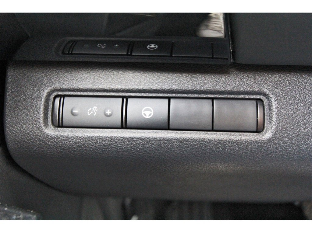 Used 2022 Nissan Pathfinder SV image 12