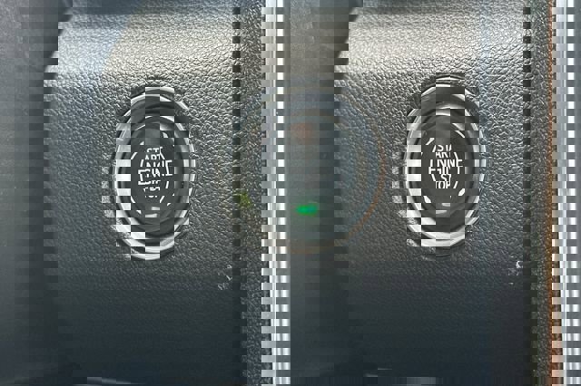 Used 2024 GMC Acadia Elevation image 27