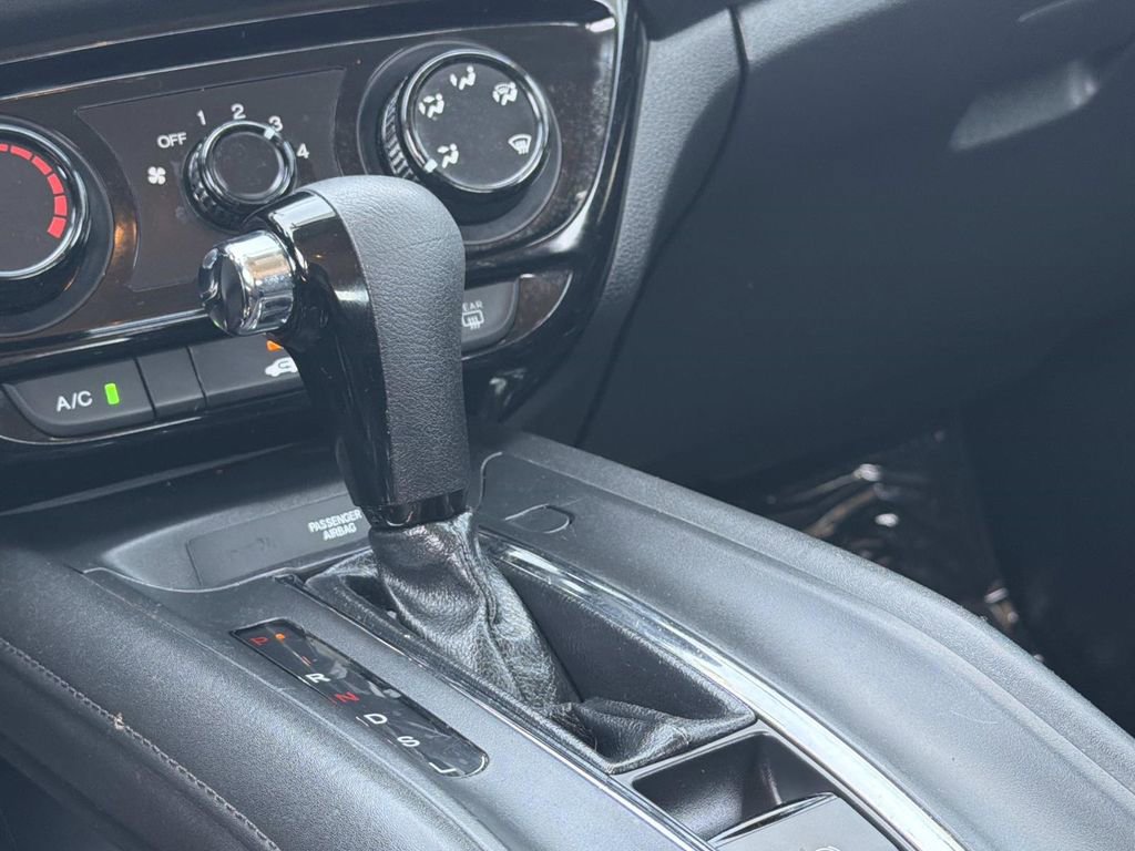 Used 2019 Honda HR-V LX image 14