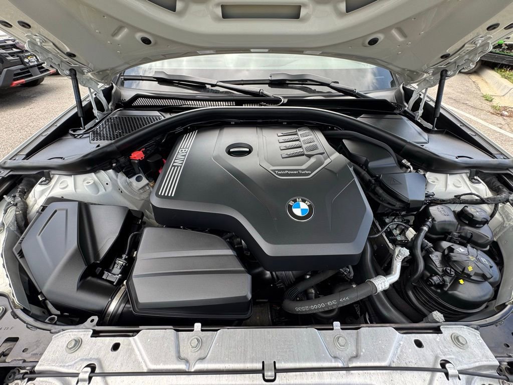 Used 2023 BMW 330i Sedan w/ Driving Assistance Package image 33