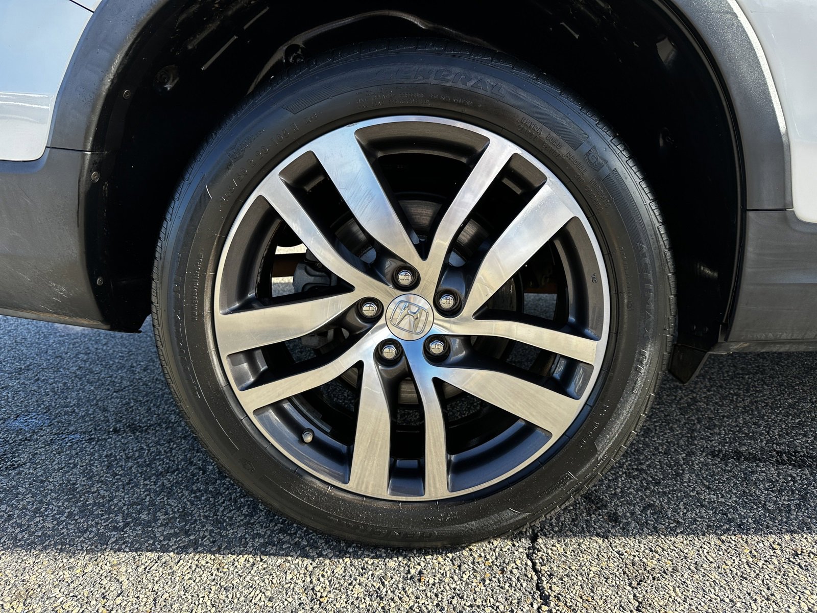 Used 2016 Honda Pilot Touring image 18