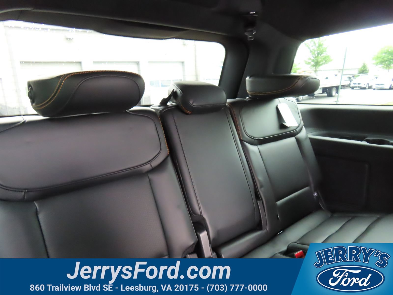Used 2025 Ford Expedition Tremor AWD/4WD image 38