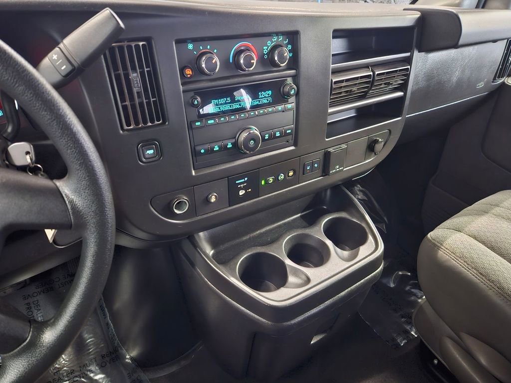 Used 2020 Chevrolet Express 3500 LT w/ LT Preferred Equipment Group image 19