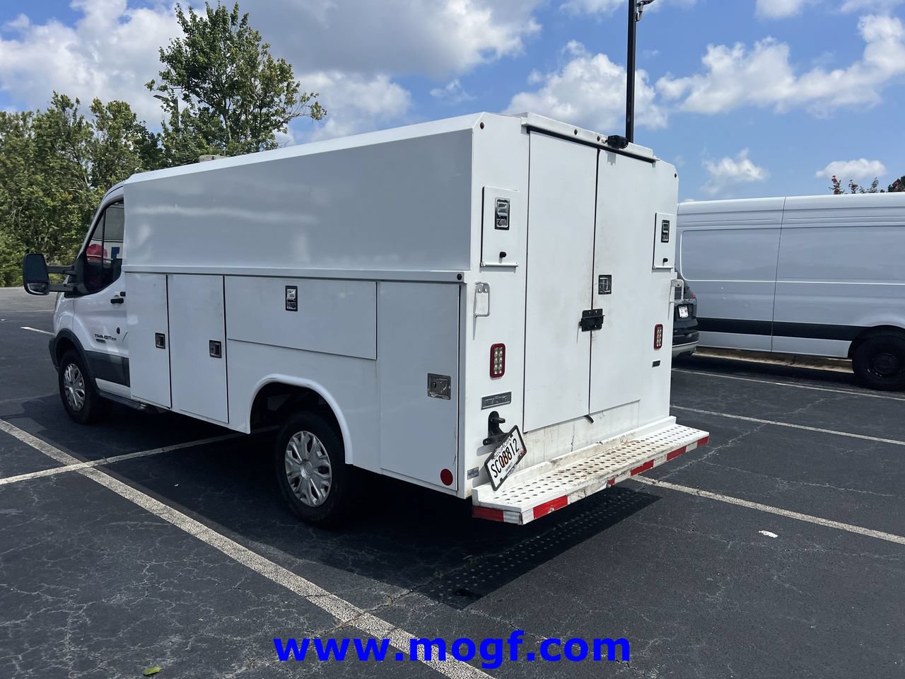 Used 2017 Ford Transit 250 138 w/ Exterior Upgrade Package RWD image 2