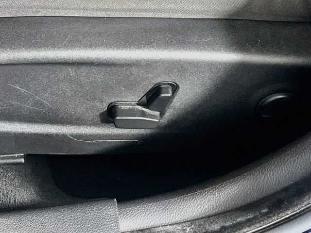 Used 2023 Dodge Charger SXT RWD image 13