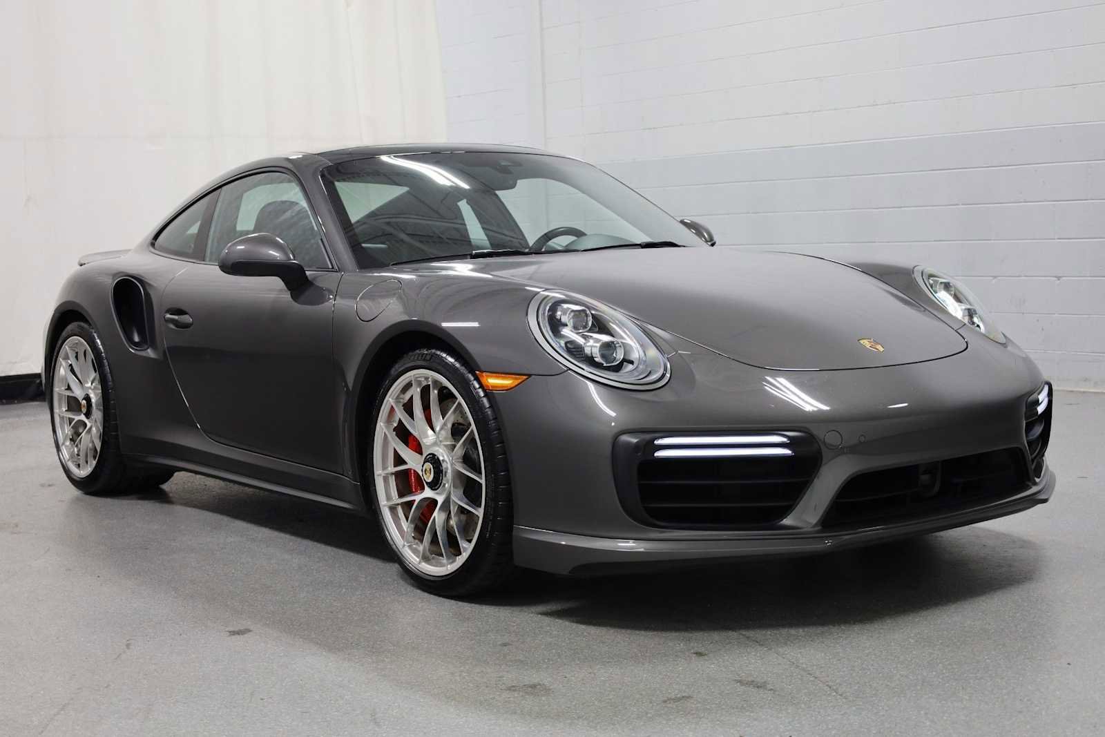 Used 2019 Porsche 911 Turbo image 13