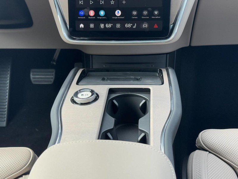 New 2026 Volvo EX90 Ultra AWD/4WD image 9