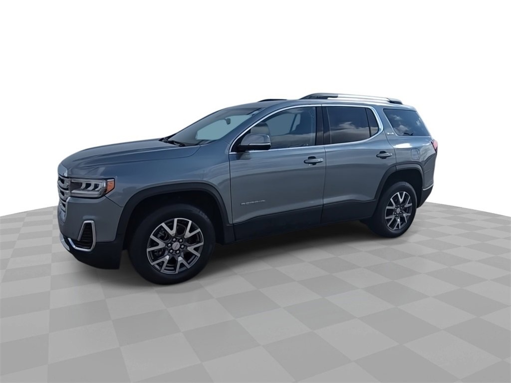 Used 2023 GMC Acadia SLE w/ Driver Convenience Package image 4