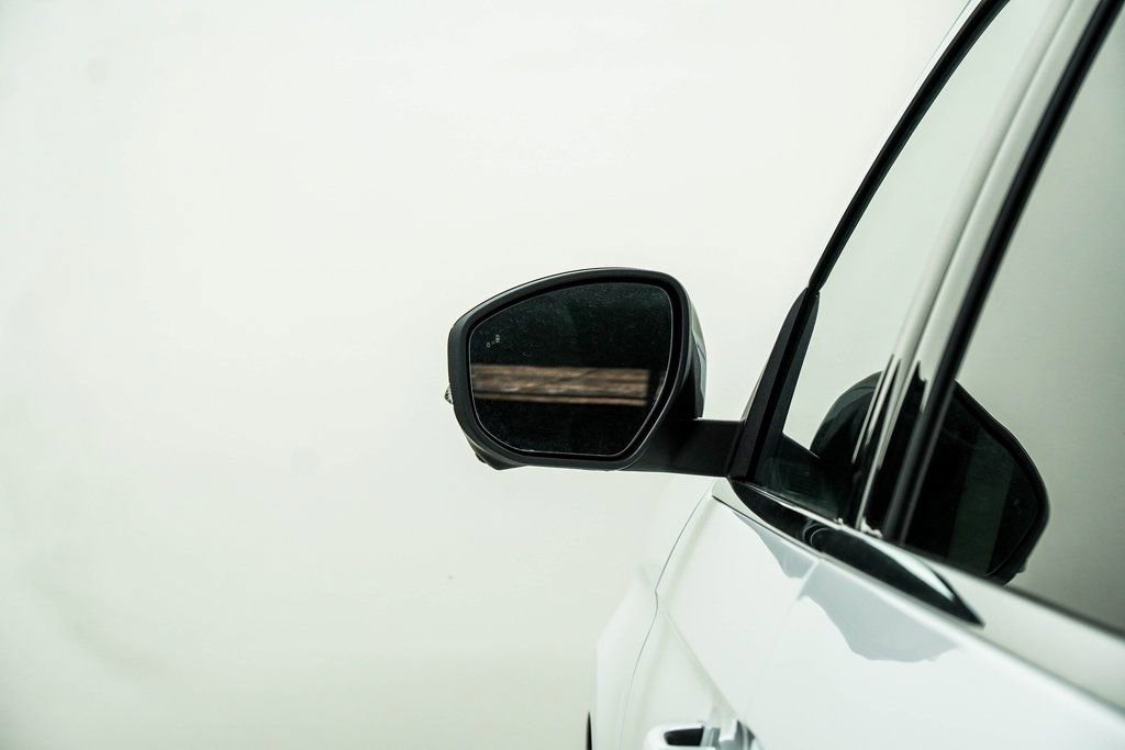 Used 2025 Ford Expedition Platinum image 14