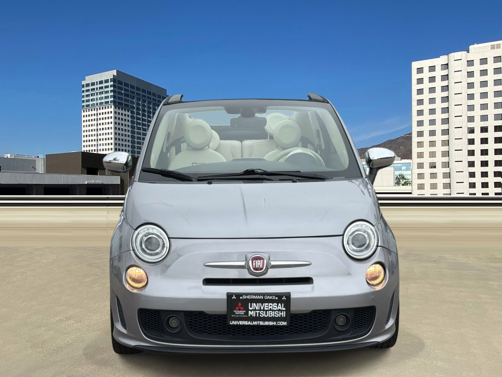 Used 2018 FIAT 500 Lounge FWD image 3