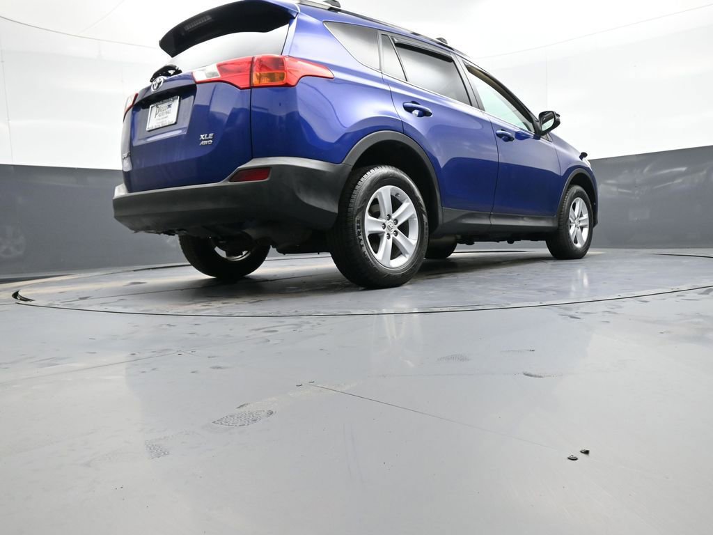 Used 2014 Toyota RAV4 XLE image 30